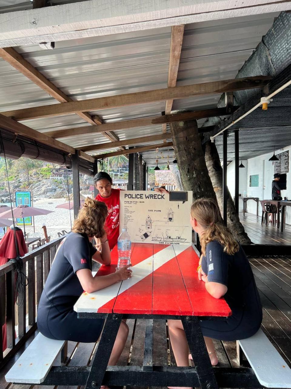 Seahorse Diver Guesthouse Kampong Pasir Panjang  Luaran gambar