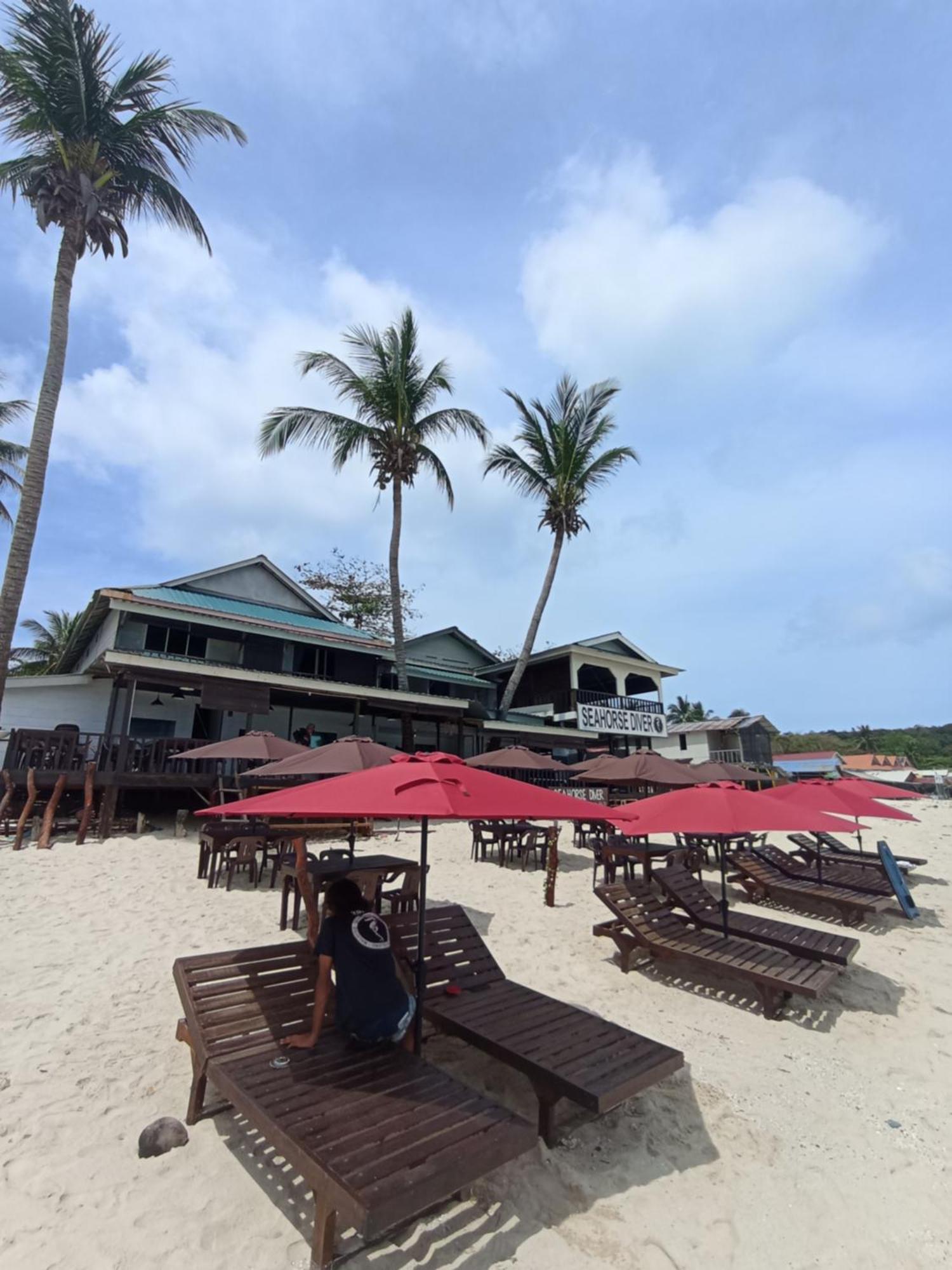 Seahorse Diver Guesthouse Kampong Pasir Panjang  Luaran gambar